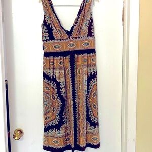 Perfect holiday dress ! Size 6